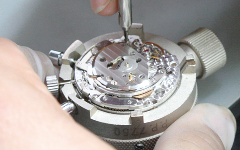 腕時計のガラス割れ 竜頭の欠損 針が取れた 腕時計修理専門店 メカニカルウイング でまず相談を しんゆりエリア いなぎエリアの地域メディア Mytown