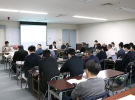 「登戸･向ヶ丘遊園エリアプラットフォーム」設立総会会場。当日は約50人が参加しました