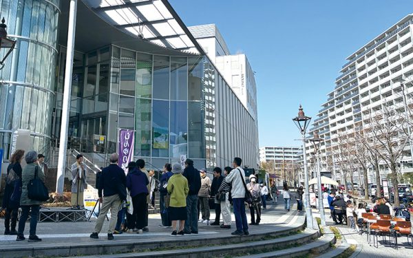 しんゆりまちなかラウンジ昨年の様子