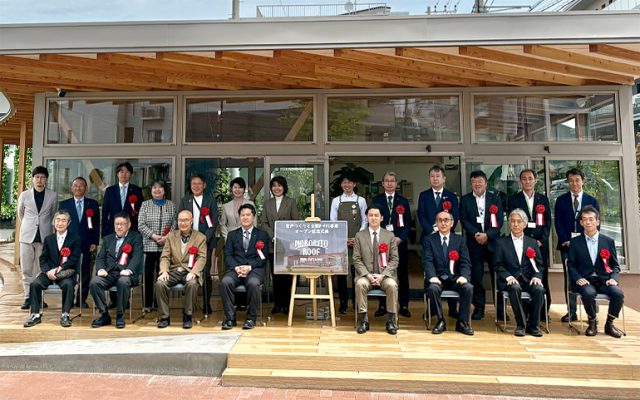 NOBORITO ROOF PARK CAFÉ&BAR ウッドデッキでの記念撮影